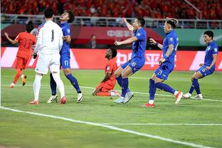 体坛：国足战平新加坡FIFA积分又丢5.64分，亚洲前十没戏
